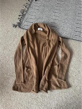Aritzia Babaton cardigan